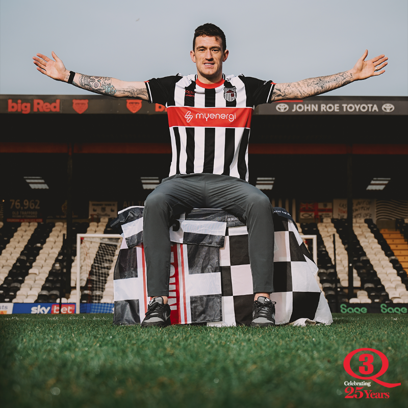 officialgtfc's tweet photo. Cooking up a storm! 🧑‍🍳

We are delighted to confirm the signing of Andy Cook, who joins the Mariners on loan for the remainder of the season from Bradford City. ✍️

Andy is proudly sponsored by 3Q Industrial Supplies.

#GTFC