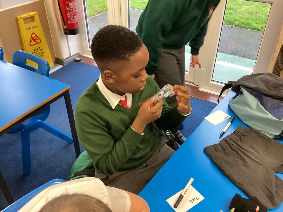 StMM_2021's tweet photo. Science club enjoyed exploring different fabrics and conducted their own comparative tests to see which material sheds the most microfibres #comparing #investigating #askingquestions https://t.co/CyPaWJvuBn