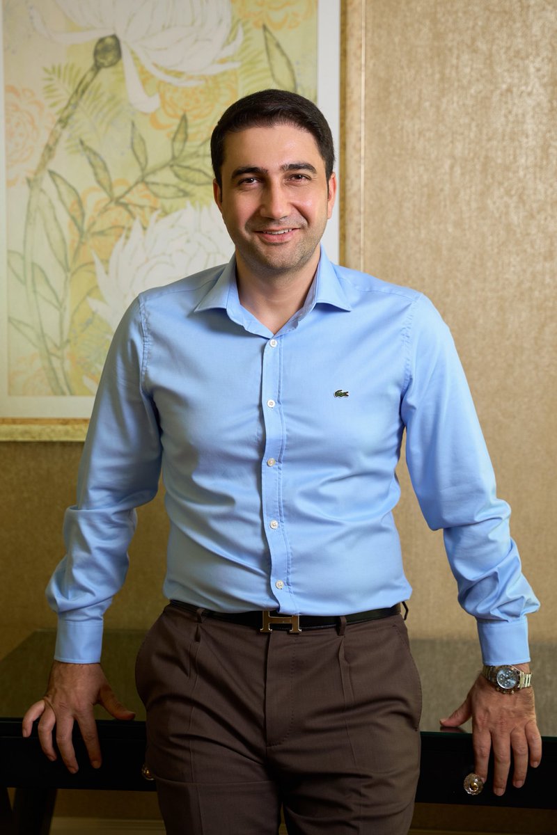 mehmetavci65's tweet photo. Harvard Business Review’de Yeni Yazım Yayında! | Ortaklık Sanatı: Yönetim Kurulları İçin Stratejik Bir Denge Meselesi 

Başarılı ortaklıklar sadece iyi niyet ya da sözleşmelerle kurulmaz. Yönetim kurullarının gerçek sınavı, dengeli bir strateji oluşturmak ve bunu sürdürülebilir hale getirmektir. Net rol ayrımı, karşılıklı tamamlayıcılık ve doğru zamanlama, ortaklık başarısının temel taşlarını oluşturur.  

📌 Bu yazıda:

🔹 Ortaklıkların sözleşme ötesi “sanat” yönünü
🔹 Yönetim kurullarının denge kurma stratejilerini
🔹 Sürdürülebilir işbirlikleri için kritik denge noktalarını

ele alıyorum.  

💡 Strateji, denge ve işbirliği üzerine okumak isteyen herkes için…

📖 👇Yazının tamamını okumak için: Ortaklık Sanatı: Yönetim Kurulları İçin Stratejik Bir Denge Meselesi https://t.co/vV5JOBjWlH

#strateji #ortaklık #yönetimkurulu #liderlik #işdünyası #HBRTürkiye