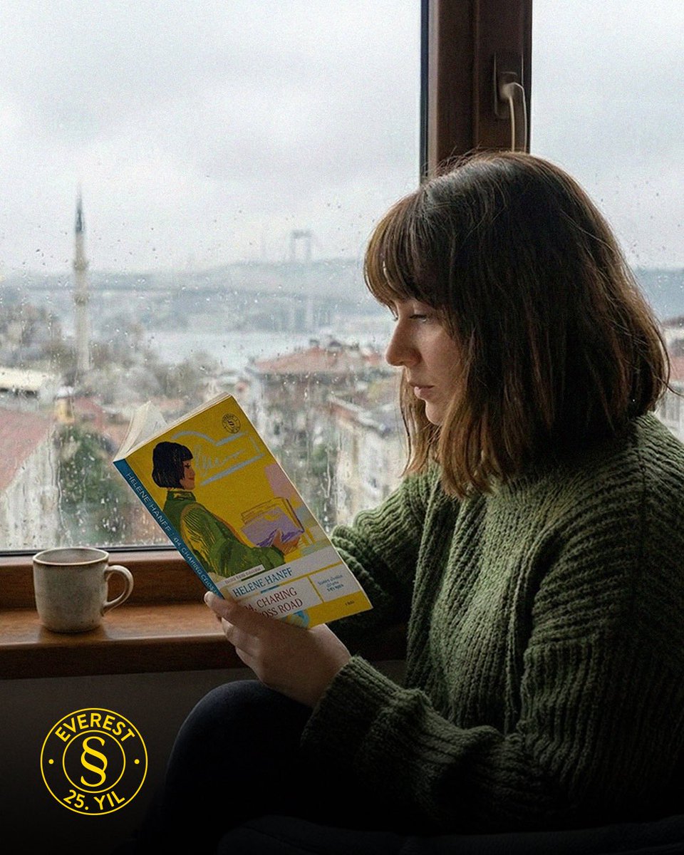 EverestKitap's tweet photo. Yağmurlu bir günde, elinizde kahvenizle kalbinizi ısıtacak, bazen güldürüp bazen hüzünlendirecek "gerçek" bir hikâye arıyorsanız, adresiniz belli: 84, Charing Cross Road.
Çevirmen: Filiz Çakır
#EverestYayınları #HeleneHanff https://t.co/qBloDETTzu