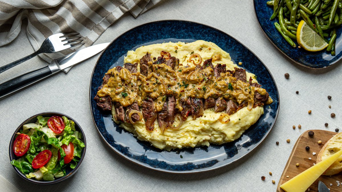 Mizah_jbr's tweet image. Je suis juste un 3arbi sous master qui trouve pas de taffe dans la France de Macron donc je me suis lancé dans la photo culinaire, j’en appelle à votre force un p’tit partage ou bien ceux qui ont des business je suis dispo 🫰🏼👋🏼