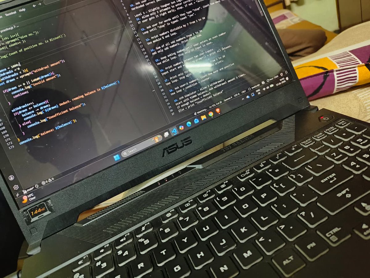 0xkaavyy's tweet photo. Day 10 #BuildInPublic

Today's progress:
1. Studied consensus mechanisms (PoW, PoS) in blockchain.
2. Completed Cohort 2.0 classes 33–36.
   - Covered JS loops completely.
   - Completed practice questions in JS up to the loops topic.

#WebDevelopment #LearningInPublic #web3 https://t.co/DZtaO2U1ub