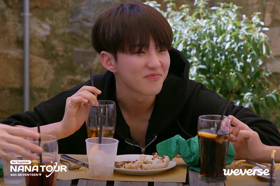 horanghaeBK's tweet image. i   love: 
      
        him               him
  him          him         him
him                                him
   him                         him
      him                  him
          him          him 
                   him