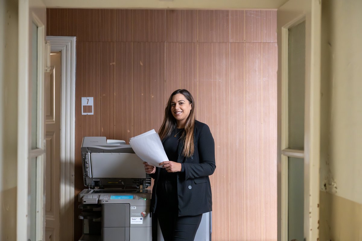 UNDPBiH's tweet photo. 📍Čapljina 🇧🇦 #CleanEnergyForAll
#EnergyEfficiency in the City Administration building lowers heating costs & modernises infrastructure - but its real impact is felt in warmer spaces, healthier workplaces & more humane public services.
https://t.co/HBMyrT7Ud7
#GreenClimateFund https://t.co/nPMNJsyxYw