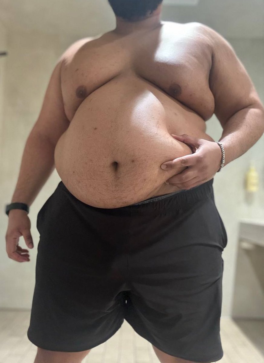 gainergod's tweet photo. Worship and serve big men https://t.co/PEITxQJ4ey