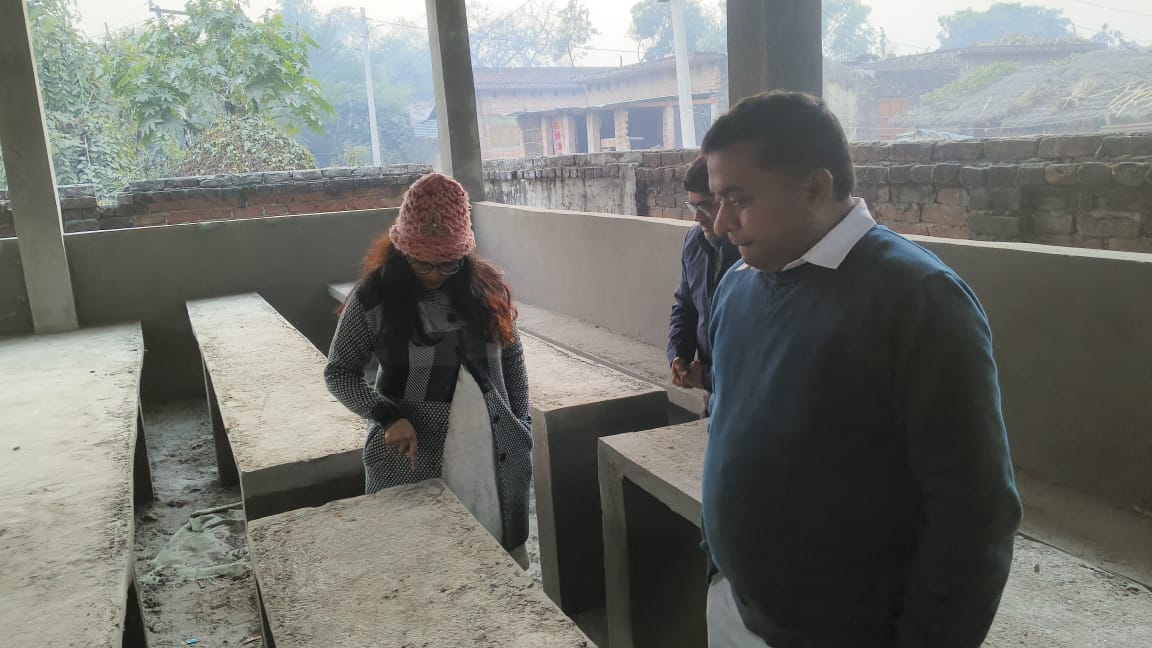 CdoSitapur's tweet photo. विकास खंड खैराबाद की ग्राम पंचायत जैती खेड़ा में निर्माणाधीन एम0डी0एम0 शेड का निरीक्षण किया गया। निरीक्षण के दौरान पाई गई कमियों को तत्काल दूर किए जाने के निर्देश संबंधित खंड विकास अधिकारी को दिए गए। https://t.co/QXfRN0CBza