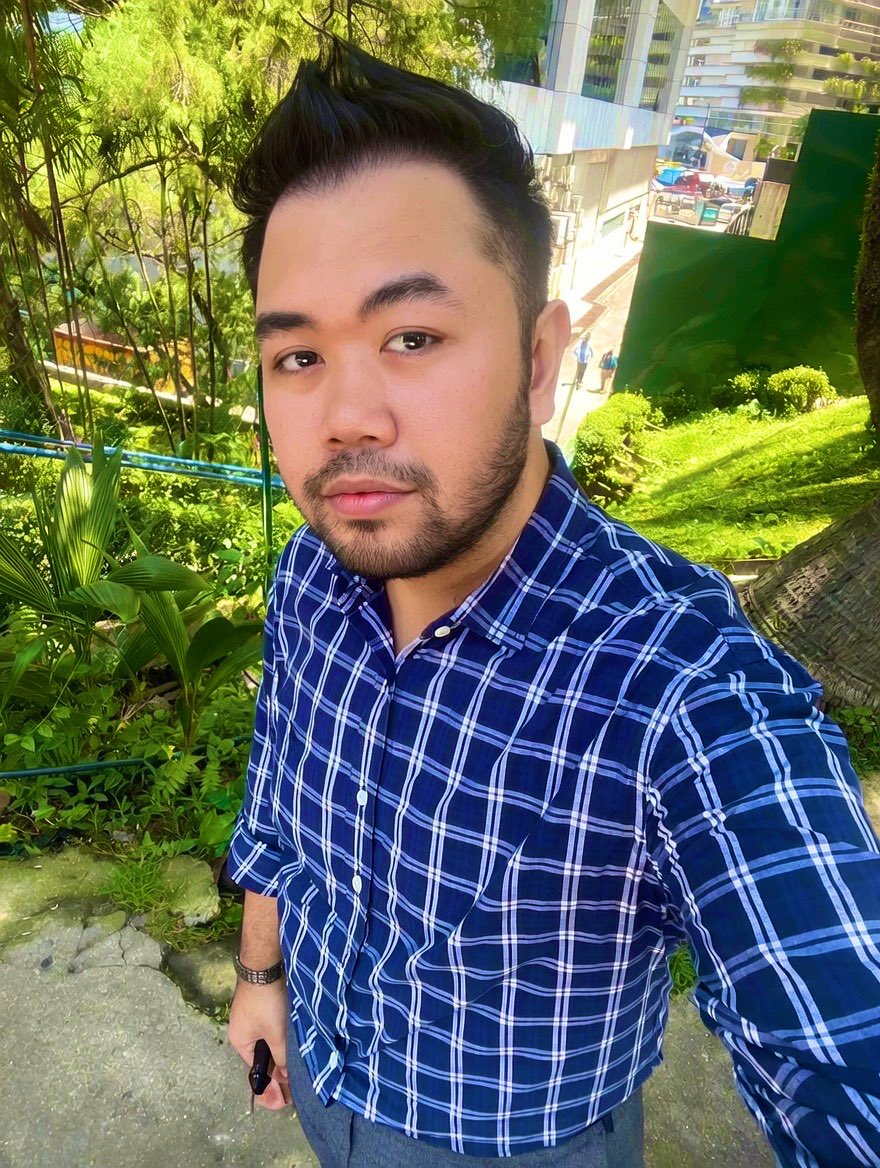 ashravvian's tweet photo. Happy Birthday dearself! #CheersTo33 https://t.co/qRbt2zuENH