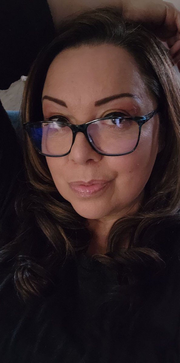Chelsims13's tweet photo. Good morning my beautiful people! As you know (or maybe not that it matters lol) I always leave X at the end of the season. I didn't engage as much as there was a lot going on here, but I did try to keep up. Have a great off season!! See you in September 💋💋🩵🧡🐬🐬🐬
#PhinsUp https://t.co/VkUbOnDzcW