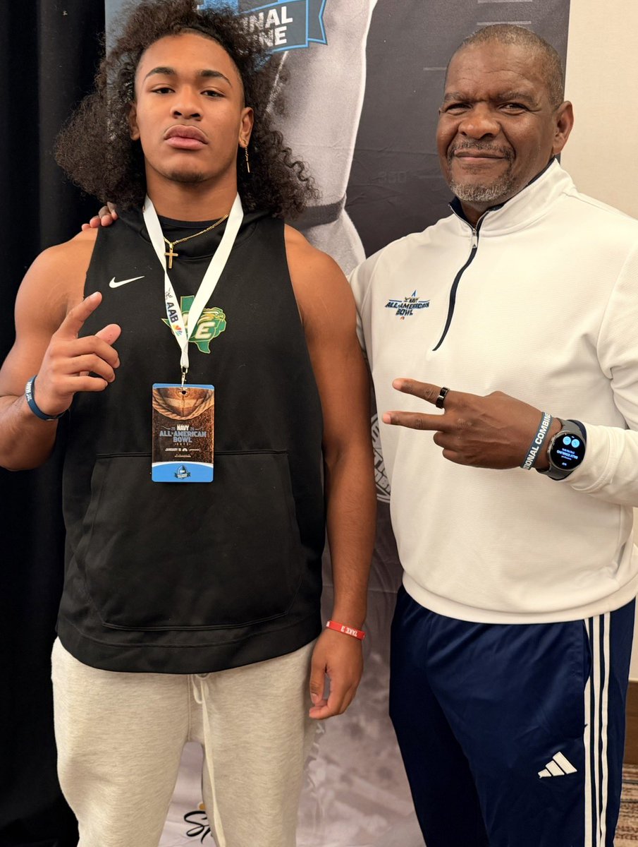 DjRumph's tweet image. Blessed and honored to be recognized as one of the Top DL Performers at the @NationalComb1ne!

All glory to God, none of this happens without Him. 🙏🏾

Thank you @NationalComb1ne @AWilliamsUSA @FrankPacoRojas1 @CoachMims_ @aokafor57 for the opportunity and guidance.…