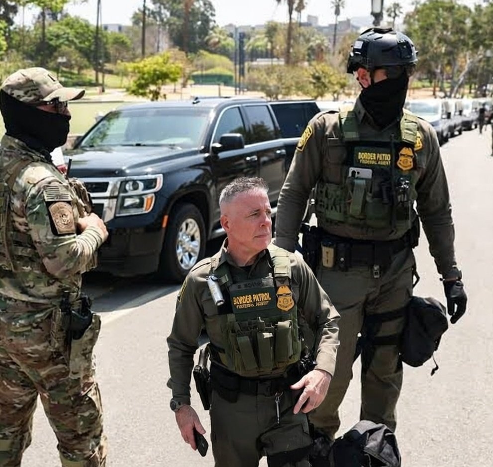 TheRealThelmaJ1's tweet image. The very wee Border Patrol Commander Gregory Bovino doesn't have a Napoleon Complex because compared to him Napoleon looks like Shaq