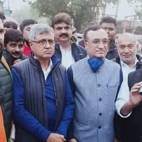 BBBatra's tweet photo. अखिल भारतीय कांग्रेस कमेटी के कोषाध्यक्ष, राज्यसभा सांसद श्री @ajaymaken जी को जन्मदिन की ढेरों बधाई।

मैं ईश्वर से आपके उत्तम स्वास्थ्य, प्रसन्न और दीर्घायु जीवन की कामना करता हूं। https://t.co/tkei5aM6tb