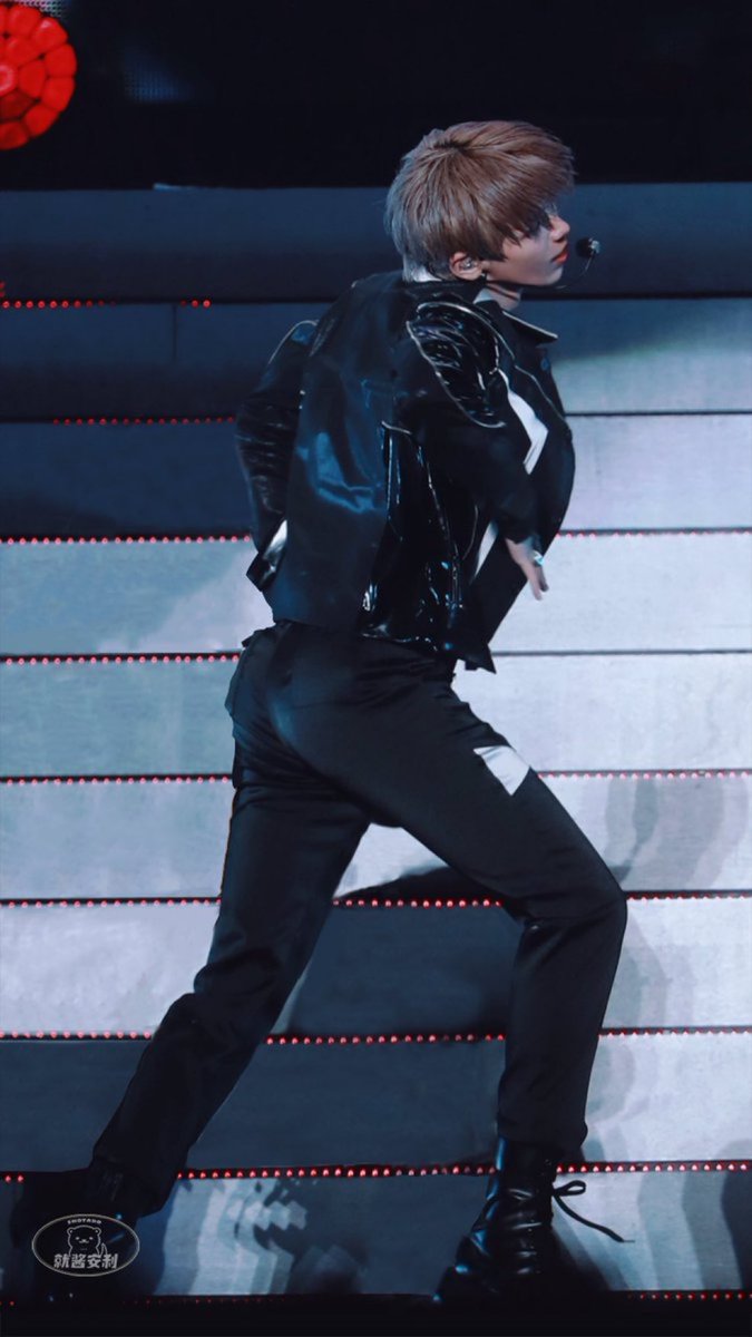 🦦:진짜 언제까지 이런... 취급 받아야 되니?

아무래도 죄 많은 엉덩이를 가지셨으니깐요