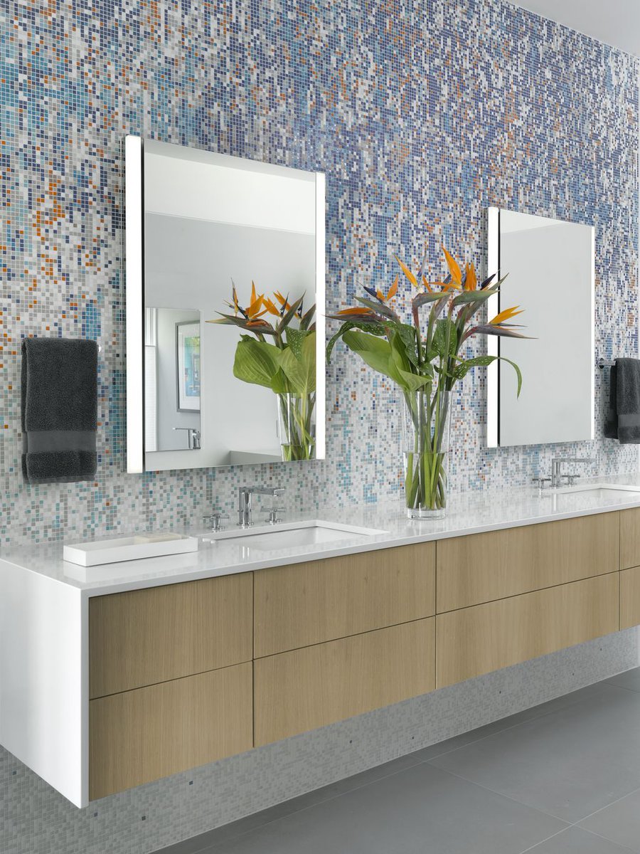 MitchellWallAD's tweet photo. A little color goes a long way. 🎨

Subtle or striking, a pop of color adds depth, character, and a fresh energy that makes the space feel uniquely yours.

#MitchellWall #STLArchitecture #BathroomDesign #ColorInDesign #DesignMatters https://t.co/lxVrtxmrmj