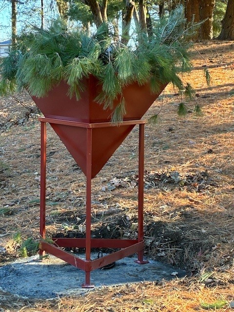 GehmanIron's tweet photo. #GehmanIron always ready to work with your idea - in this case a standing pyramid planter.

Built to last, and powder coated to make sure.  As always, Made in the USA!

What idea do you have that wants to be built?

 #CustomMetalwork #MadeInUsa #GardenIdeas #PowderCoated https://t.co/2Ru0WqGC2w