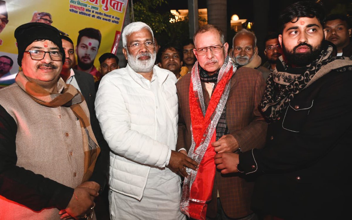 आज उन्नाव में मा• सांसद डॉ. साक्षी महाराज जी के जन्मदिवस के उपलक्ष्य में आयोजित ‘जन-सेवा समर्पण समारोह’ में सम्मिलित होकर उन्हें शुभकामनाएं प्रेषित की। 

साथ ही, उन्नाव भाजपा के पूर्व जिला अध्यक्ष श्री आनंद अवस्थी जी के जन्मदिन के उपलक्ष्य में उन्हें भी शुभकामनाएं प्रेषित की।