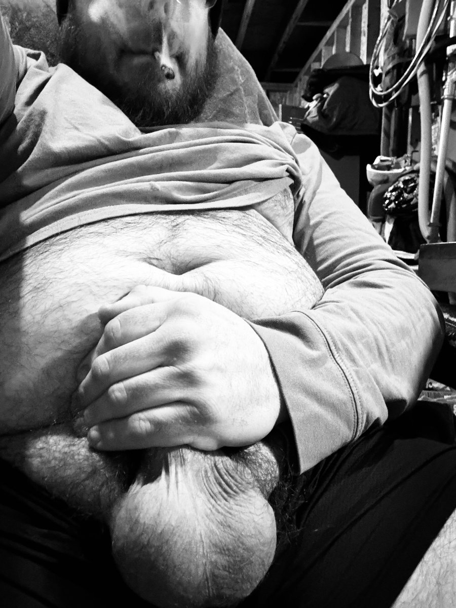 SoquidSnake5's tweet photo. Happy monochrome Monday you freaks! Anyone wanna hold these heavy balls for me? 😏😈 https://t.co/vo4mYICVKO