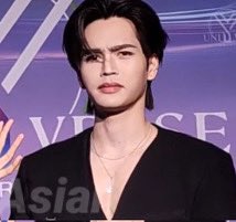 jmsarika_'s tweet photo. ☀️ : สาเหตุที่จัมโม่พูดไม่ได้เพราะว่าจูอ่ะขโมยใจเด็กสาวไปแล้วครึ่งประเทศกลัวว่าจัมโม่พูดได้อีกครึ่งหนึ่งไปอยู่ในมือหลานไง

🌛 : เดี๋ยวเด็กสาวหมดโลกใช่ม่ะ

โทษนะเอาความจริงมาพูดทำไมแค่หลานยังพูดแกรนนี่ก็หลงกันทั้งบ้านทั้งเมืองละ 55555555555555555555((ชอบตอนน้องม้าคหน้างี้อ่ะ))🤣

JUNIORMARK AT YUNIVERSE

#YUAwards2025 #JuniorMark
#YUAwards2025XJM