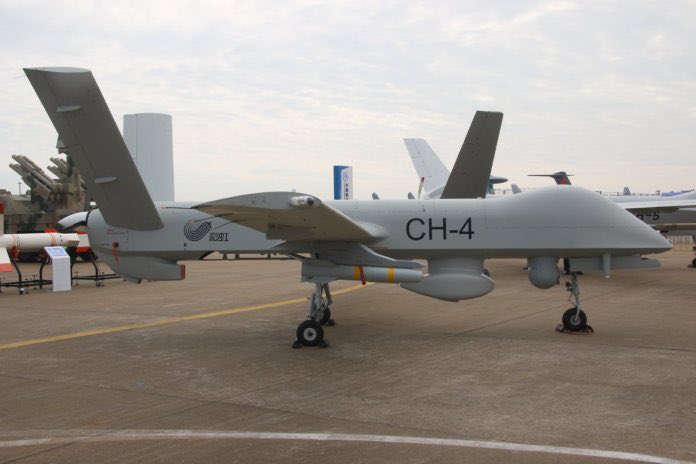 Aiglekivu003PKM's tweet photo. 🔴 À #Minembwe, ce lundi 12 janvier 2026, l’armée #burundaise a de nouveau semé la terreur : un drone a bombardé la zone, faisant des morts et causant d'importants dégâts matériels.
Une situation alarmante. @baratuza2000 @USUN @hrw @US_SrAdvisorAF age https://t.co/UTstgmatPI