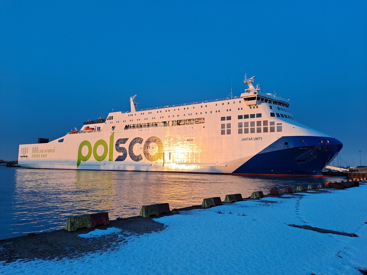 UnityLine's tweet photo. 🚢 Jantar Unity przybył do Trelleborga, pomyślnie przeszedł próby portowe i manewrowe, po czym odbił do Ystad.⚓
Jantar Unity arrived in Trelleborg, successfully completed trials, and then departed for Ystad. Another key milestone achieved.🌍

#JantarUnity #BalticSea #Trelleborg https://t.co/1iVcz7SXMx