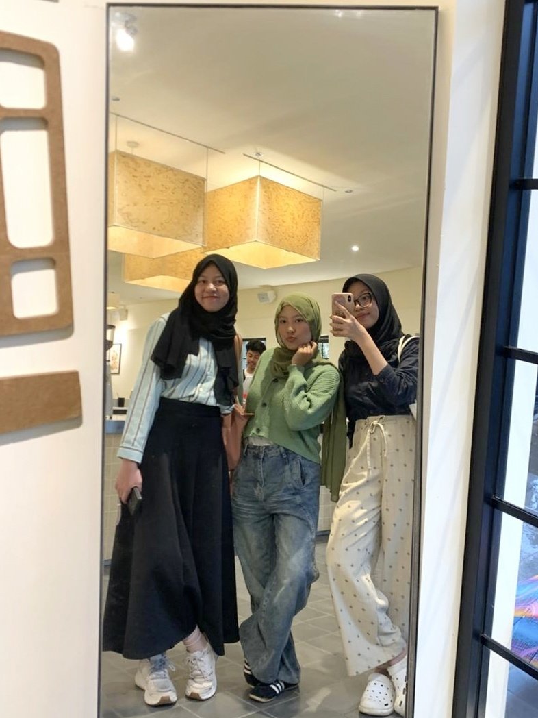 sya 🧯 tweet media