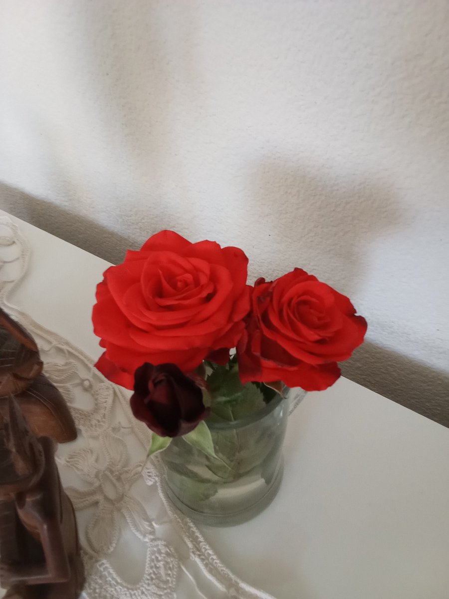 beba19581's tweet photo. @branka97720975 Tačno draga Branka ❤️ 
Dobar dan! 
Treba voleti sebe, pa onda voleti druge. Davati ljubav mogu samo oni koji su sposobni primati je i obrnuto. https://t.co/hJVZ34PIl0