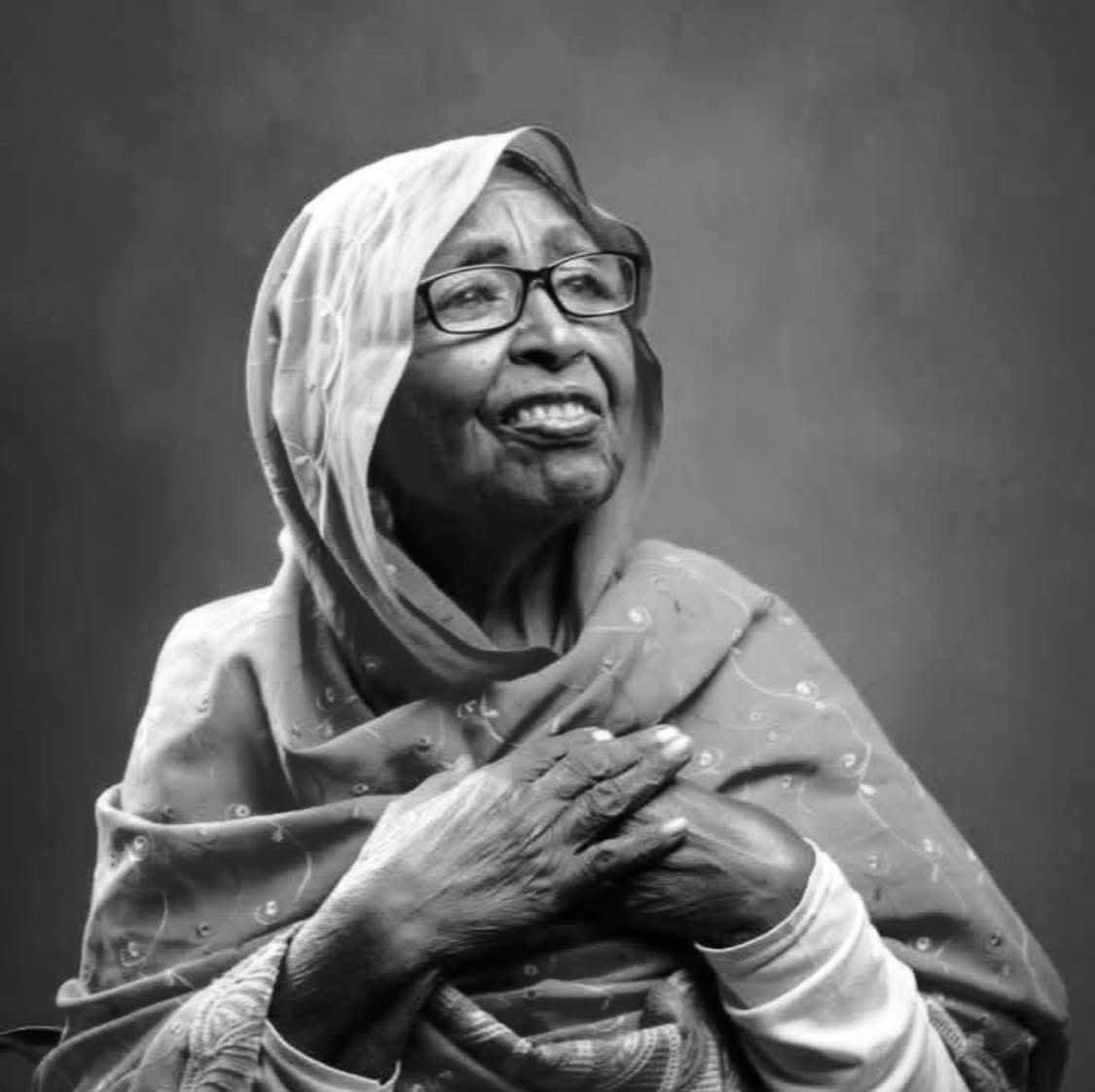 🔴وفاة الفنانة بلقيس عوض
لها الرحمة و المغفرة