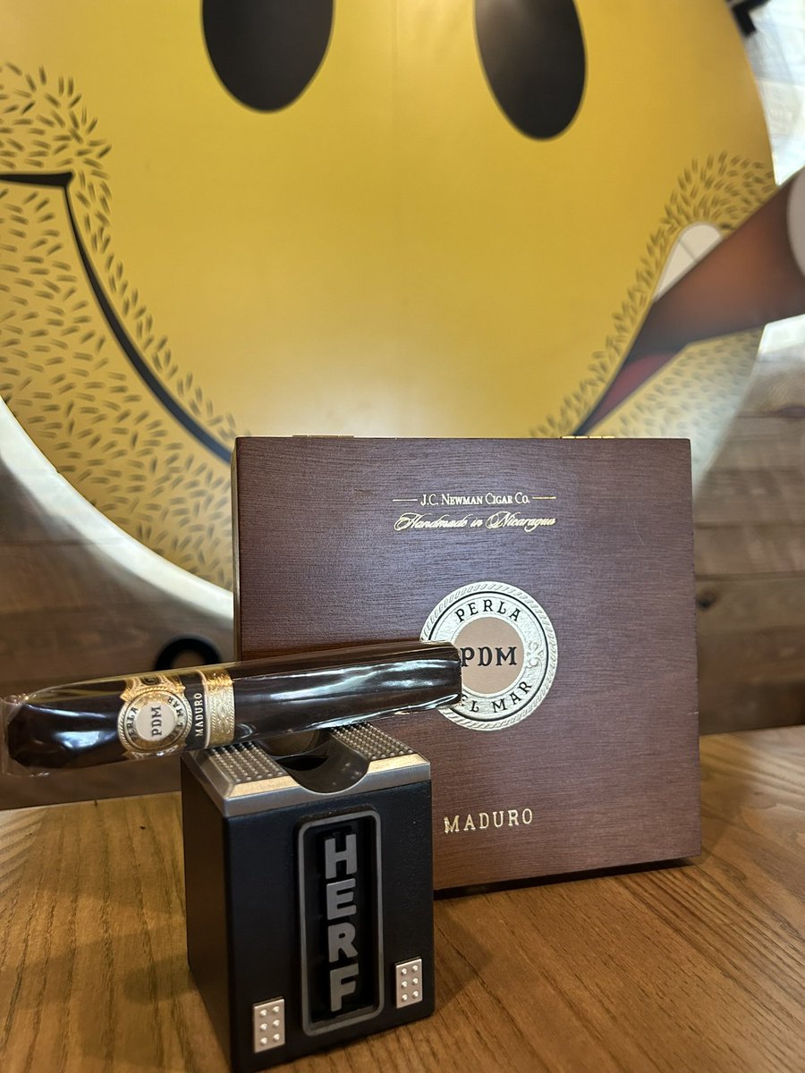 Cigars International Conroe, TX tweet media