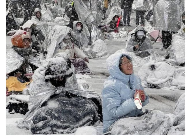 wpdlatm10's tweet image. 김민석 정성호 봉욱, 키세스 군단에게 부끄러운줄 알아라!!!