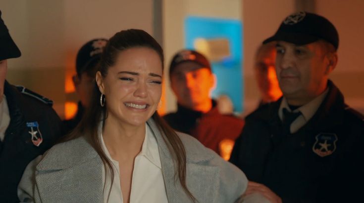 The fact that Irem's actress was still there means that we'll probably see Asya in this scene, going to identify her sister's body at the morgue, and the papers she has are the autopsy results.

I WANT TO CRY.

#Sahtekarlar | #AsTan