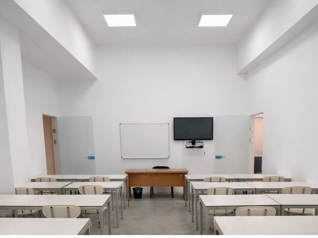 IICTunisi tweet media