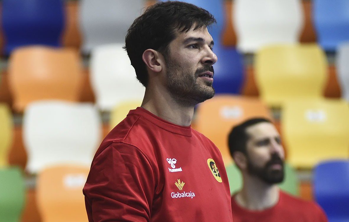 SERcuenca's tweet image. SER Deportivos Cuenca (12/01/2026) 
🎙️@luisjagarmi
➡️@UBConquense  1ª victoria 2026
➡️Protagonista Mark Motilla
➡️Análisis @DavidAngulo89
➡️@KiKeBg13, héroe @cdquintanardrey
➡️Derrotas @ADSanJosObrero @fsvivocuenca 
@BMCdadEncantada, regreso al trabajo
📻cadenaser.com/audio/cadenase…