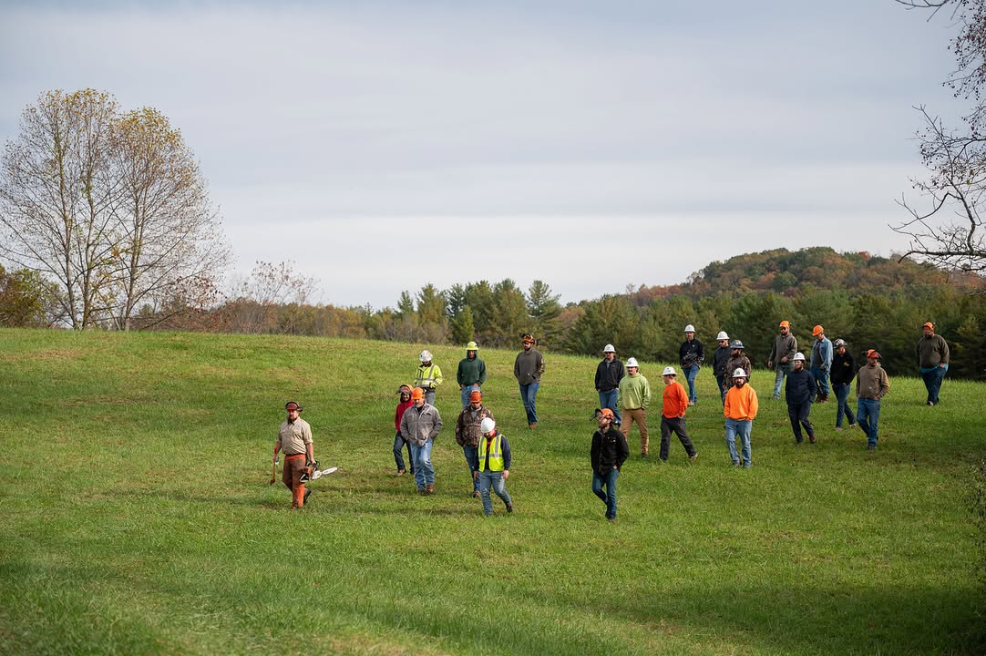 Don't miss out on our upcoming Tree Felling Safety and Personal Safety Equipment Workshop this week! 🌳 

🗓️ Thursday, January 29
📍 Elk River Wildlife Management Area, Sutton, WV

Learn More: bit.ly/2soGLsg