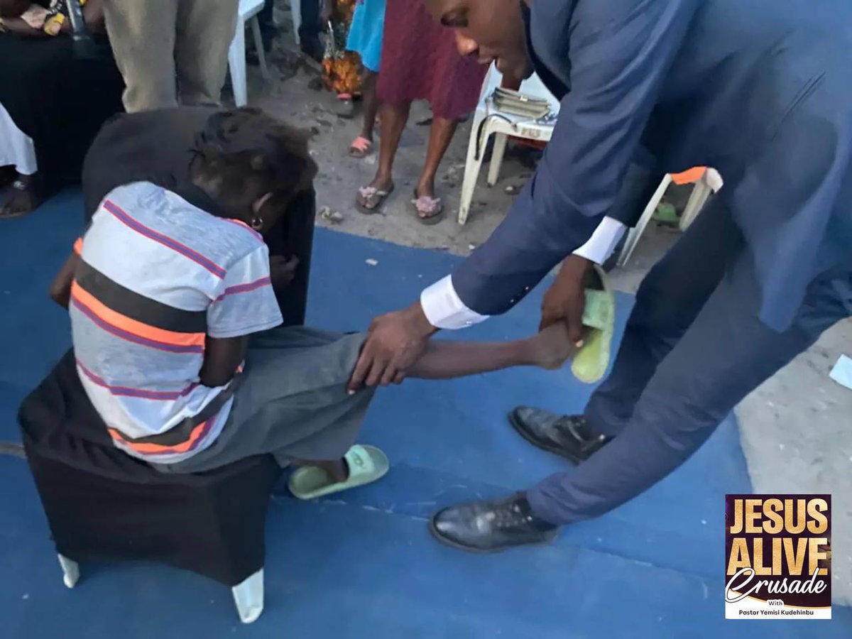 MichaelAjobo's tweet image. THIS IS WHAT JESUS CAN DO WITH YOUR LIFE🙏🙌 

From Alfa Sodiq ☪️ to Brother TSADIK ✝️:

He was born into a Muslim family, he started calling for prayers in the mosque as early as 6 years old, finished his Walimatul Quran at 8 years, yet experiencing spiritual oppressions at…