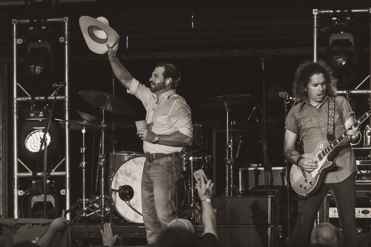 Jon Wolfe tweet media