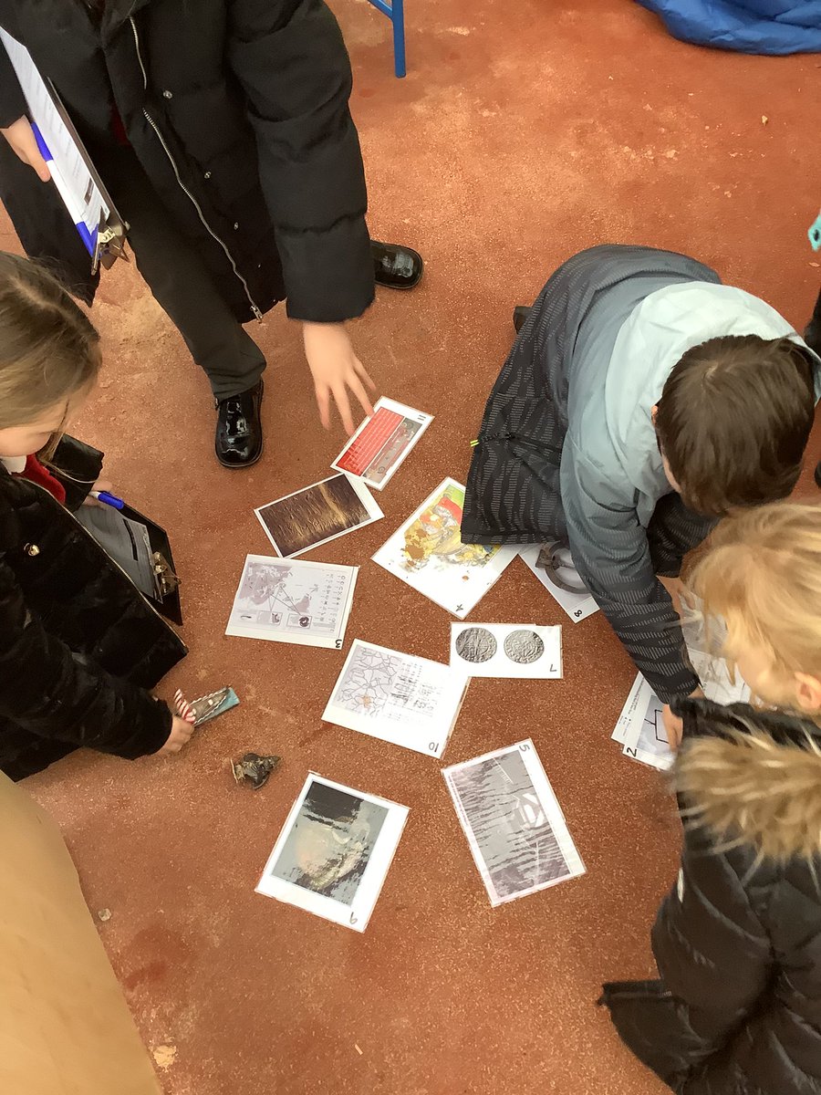 Y4HAS's tweet photo. Outdoor learning 🌿
Year 4 became archaeologists this afternoon and excavated artefacts about Vikings. We found out amazing facts like how Vikings did not have horned helmets and that they were farmers 🌾 https://t.co/JSY4dqRMzD