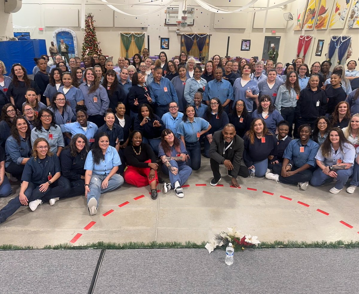 DetrNevada's tweet image. New Skills. New Beginnings. Introducing Vocational Village—a partnership between DETR, @hopeforprisoners &amp;amp; NDOC.
We’re helping citizens prepare for the future w/training in high-demand trades.

#SecondChances #Trades #CareerReady 

Photo courtesy of Hope For Prisoners.