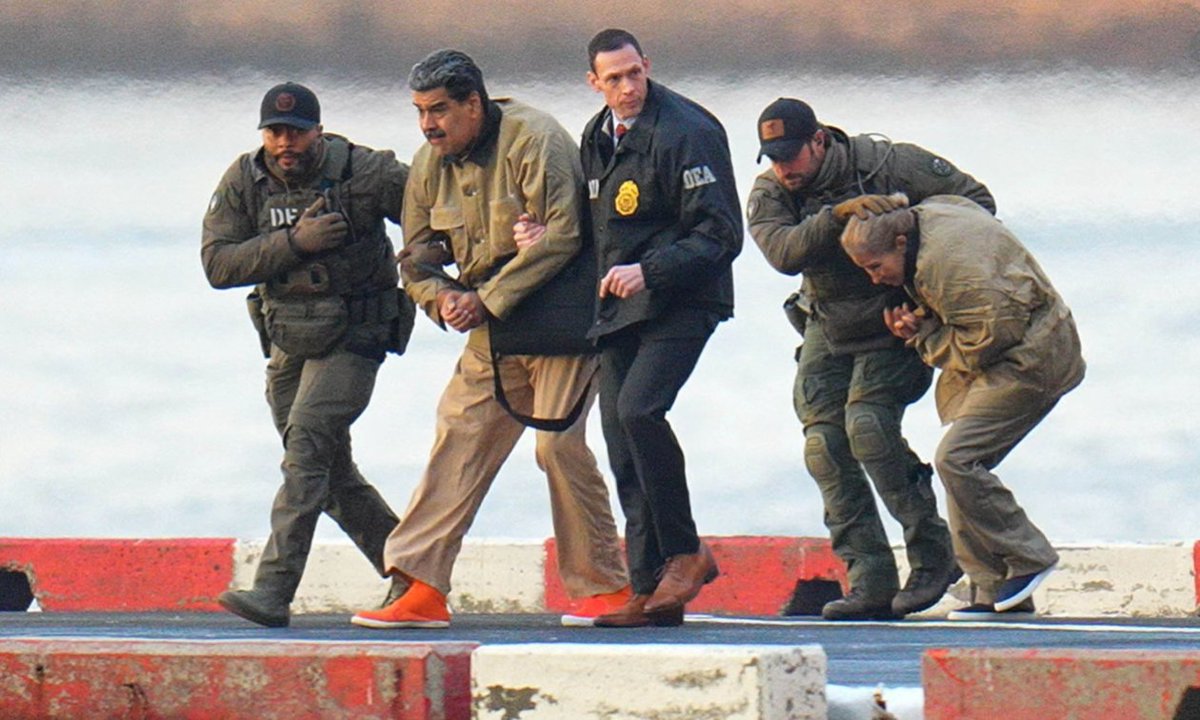 hukukpolitik's tweet photo. Mustafa Bayram Mısır yazdı "Evrensel Hukuka Karşı Klasik Emperyalizm: Maduro İddianamesi" 
https://t.co/yCsnssJ3uj https://t.co/BCyk53eWpz
