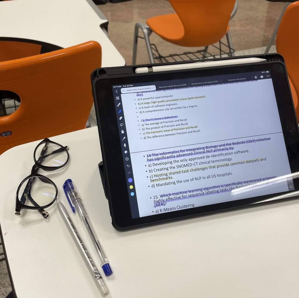 SabrinSindi's tweet photo. Life recently >> 
🦾👩🏻‍⚕️🥼💻👩🏻‍💻

Finally... the first semester of the third year is over ✅
انتهى ترم كنت بطلته كالمعتاد .. 🌟

الحمدلله على التمام و مِسك الختام 💜 https://t.co/K5evdLTq8i