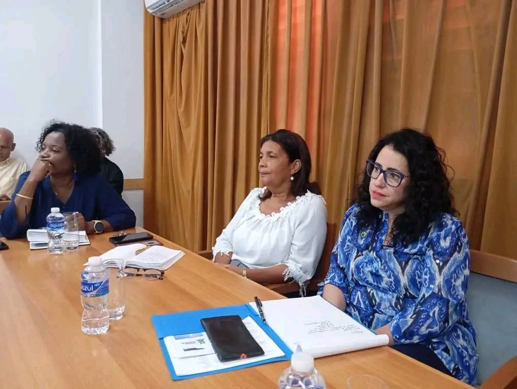 Visita de intercambio académico a la Universidad de Ciencias Pedagógicas Enrique José  Varona  de una  delegación Lehman College,  de la ciudad de Nueva York de los Estados Unidos. Se exploran oportunidades para estrechar  lazos de colaboración. 
#UniversidadCubana
