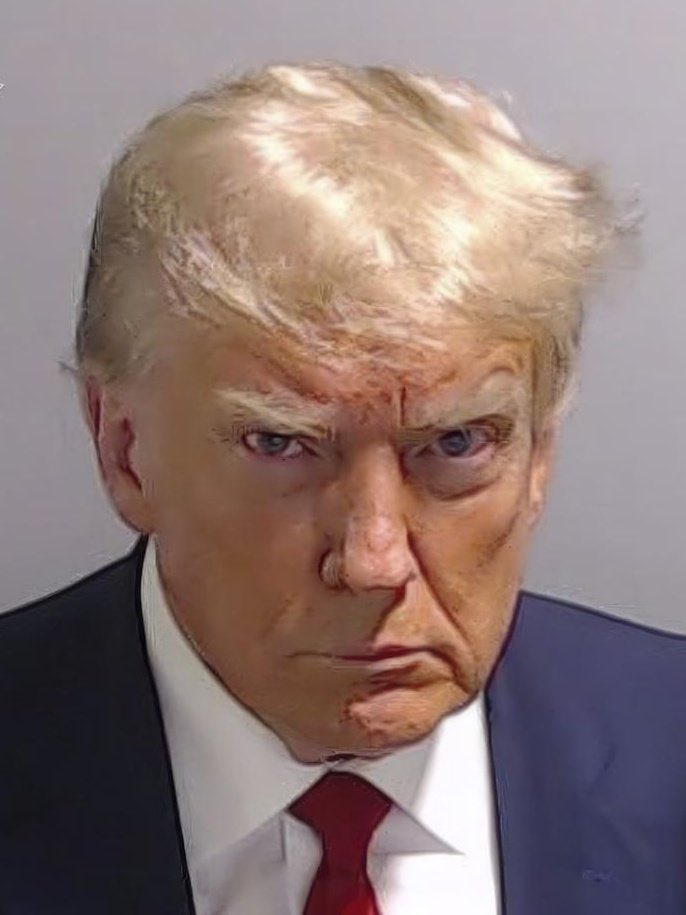 dailypop__'s tweet image. « Nous sommes en guerre avec le Venezuela que nous avons envahi illégalement, une femme Renee Good, a été tuée dans nos rues en Amérique. Trump dit au monde que le droit international ne compte pas pour lui. La seule chose qui compte, c’est sa propre morale et le gars est un…