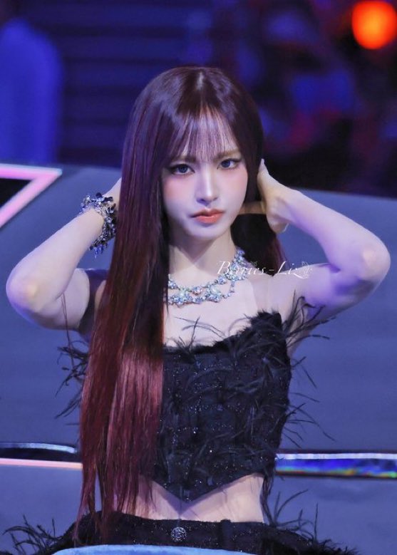 𝐟𝐨𝐥𝐤 | 𝐫𝐞𝐯𝐈𝐕𝐄+ 𑣿 tweet media