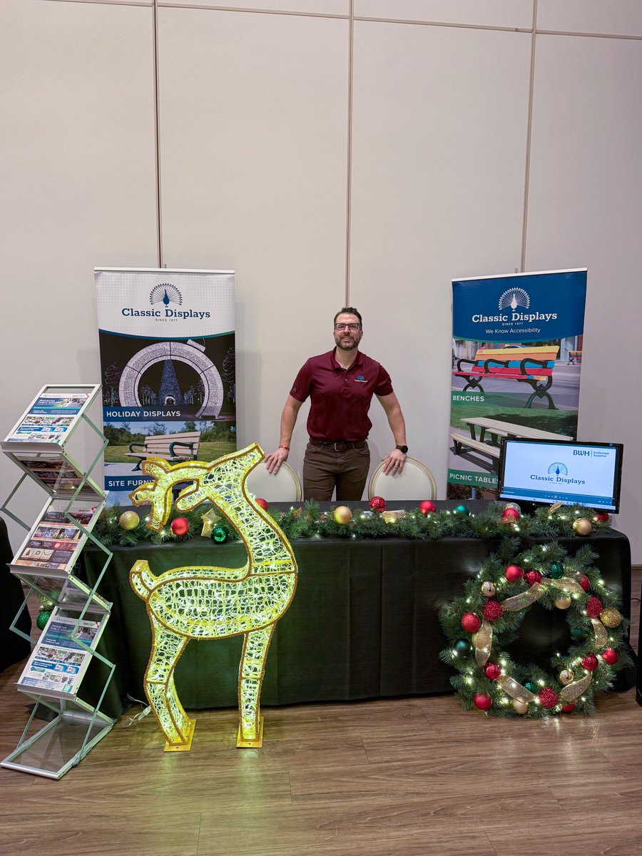 ClassicDisplays's tweet photo. Today we’re at @bestwestern's Co-op Show at the C Hotel! Say hi to Dave and Bill - they’ll show you how simple it is to elevate your hotel spaces!

#bestwesternhotels #sitefurniture #christmas #hoteldesign #hoteldecoration https://t.co/EDRNwYfsi0