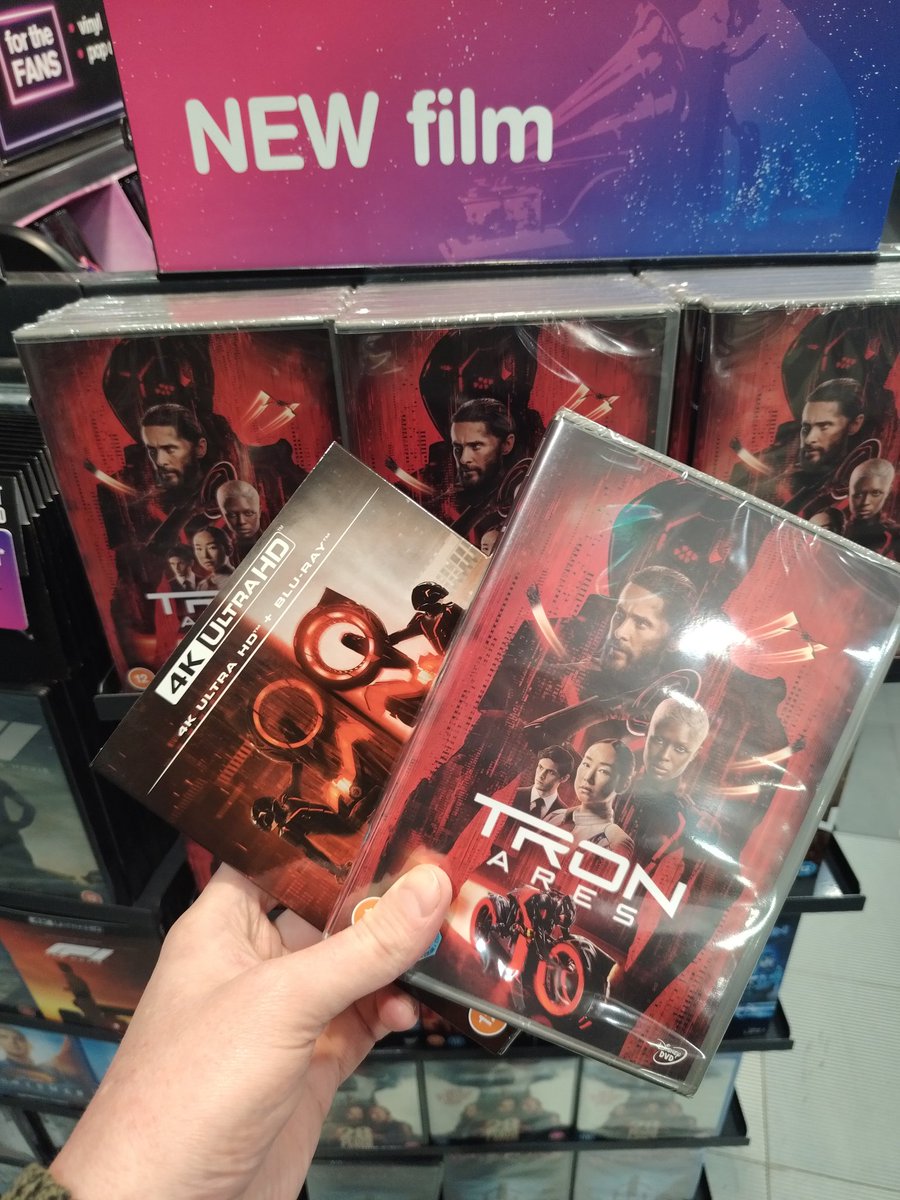 hmv Kettering tweet media