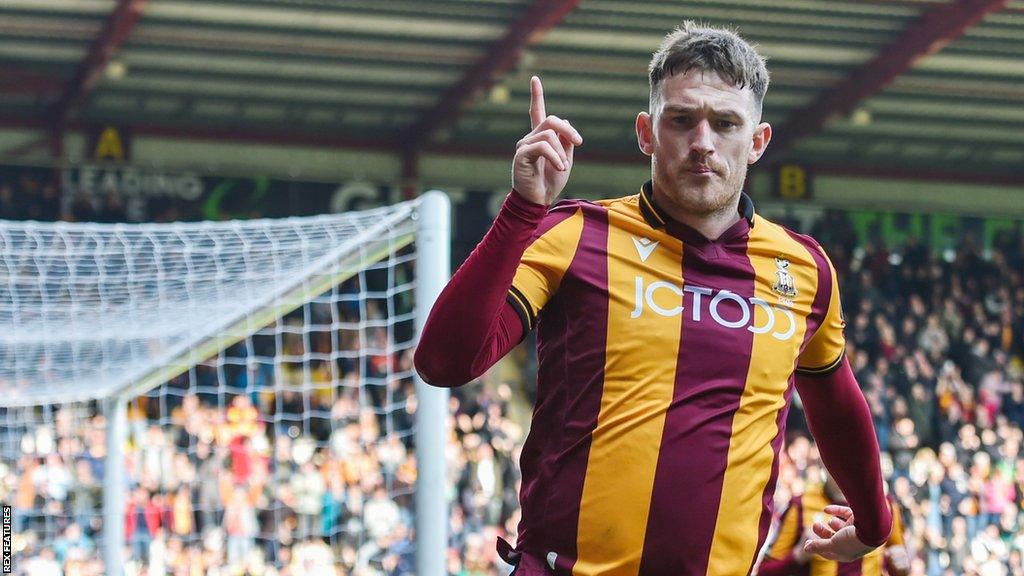 BantamsHeritage's tweet image. 1,394 men have played football for Bradford City. In over 122 years, just THREE of them have scored more goals for this club than Andrew Ellis Cook. 

205 games, 88 appearances, 1 promotion. 

There is, and only ever will be, only one Andy Cook. #bcafc