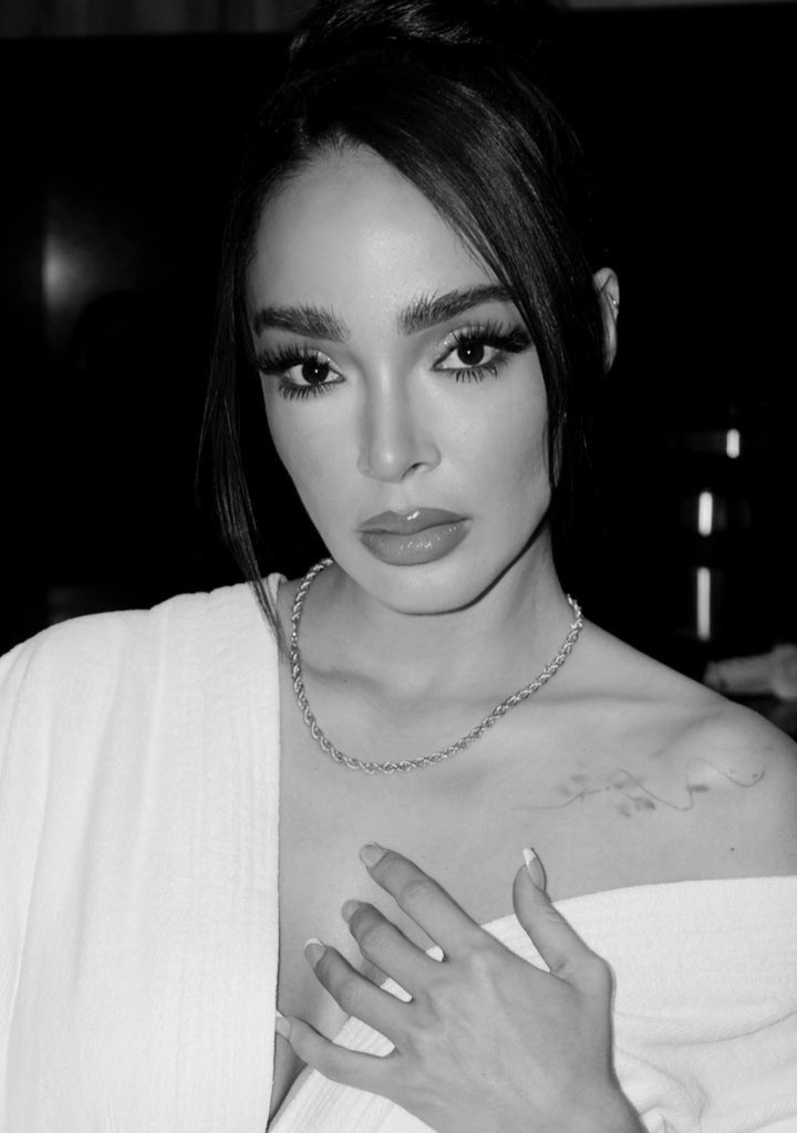 Susi1784's tweet photo. Happy Birthday, gorgeous! Enjoy your special day.
FELIZ CUMPLEAÑO MANE
#ManeDay #ManelykGB #Caramelyk @manelyk_oficial https://t.co/ykaWaEVV99