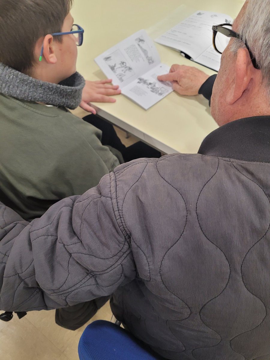 Biblioteques La Vall d'Uixó tweet media