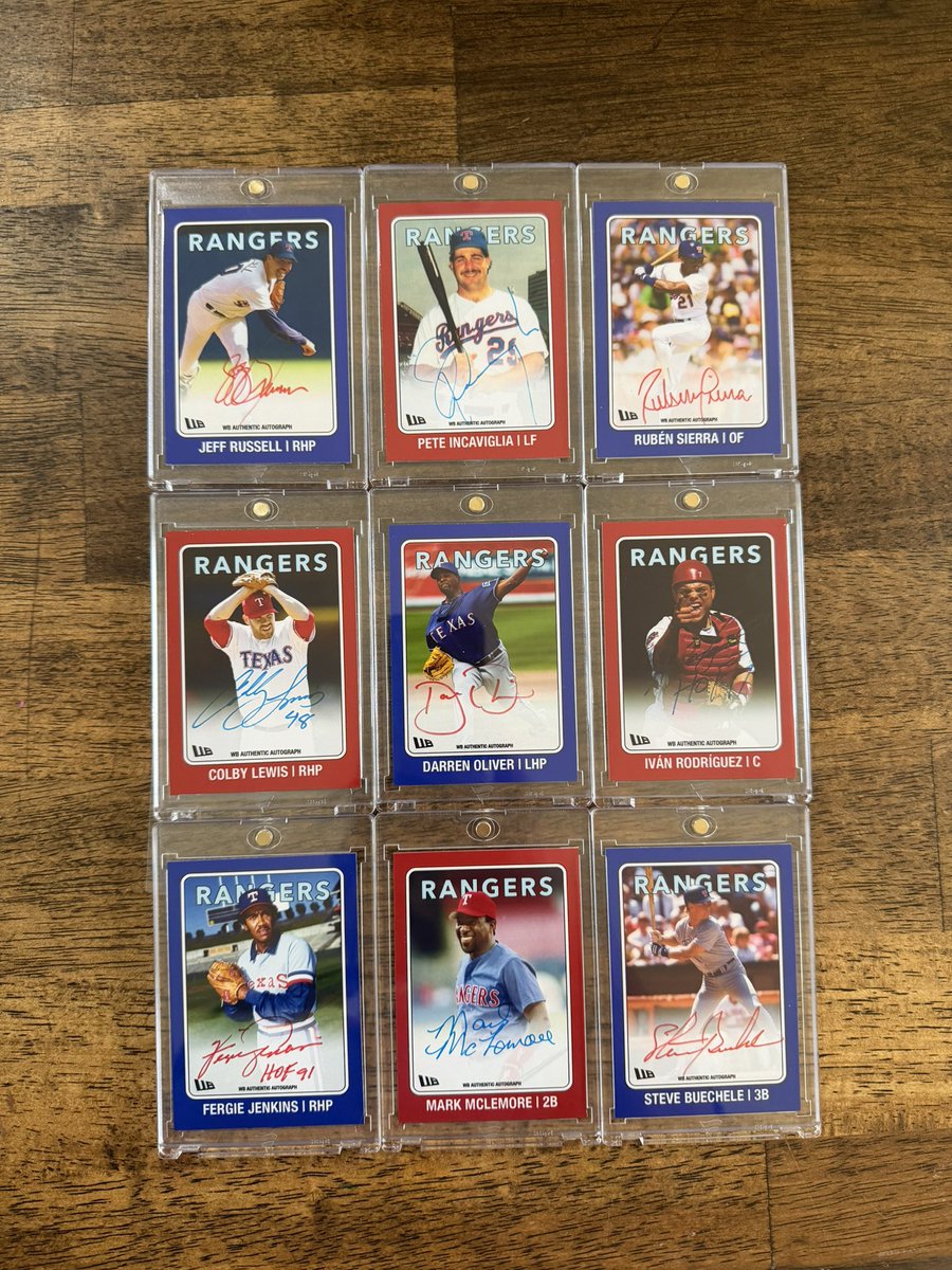 Wadeicus's tweet photo. All recased in to one-touches and waiting for the display to arrive!
Who has the best signature? I say Darren or Fergie! https://t.co/mBd3sn8RCM