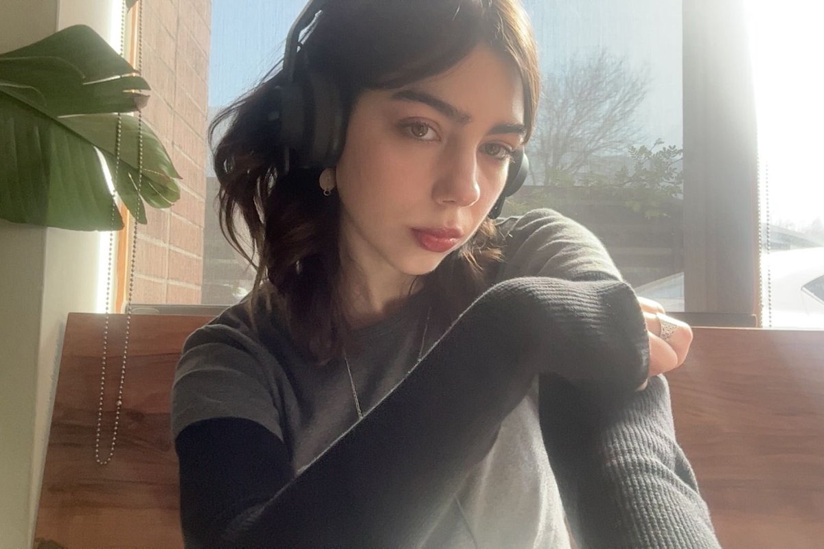 ivanaamp3's tweet image. Yo en el café