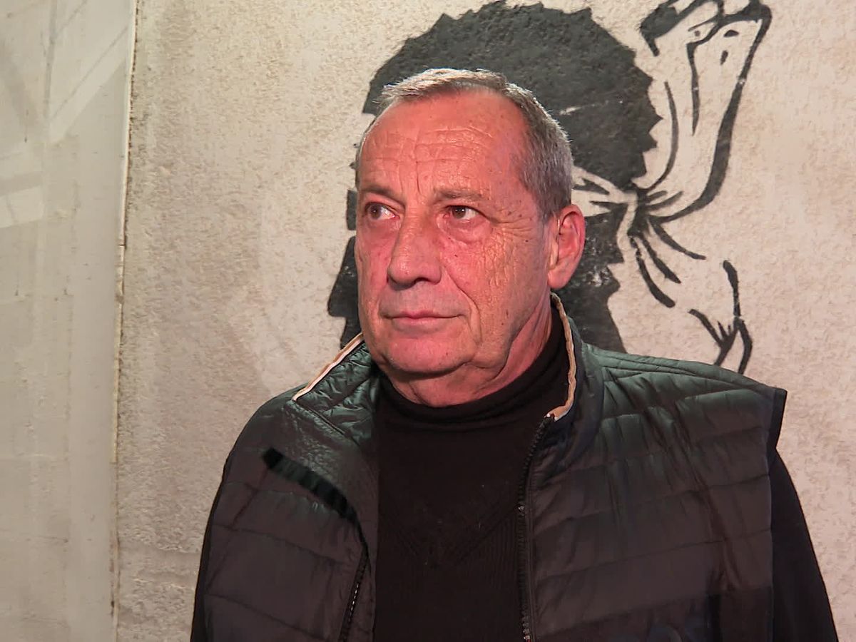 CerfiaFR's tweet image. 🚨🇫🇷 FLASH | Alain Orsoni, figure du nationalisme corse, a été ABATTU en pleine cérémonie lors des obsèques de sa mère dans son village de Vero.