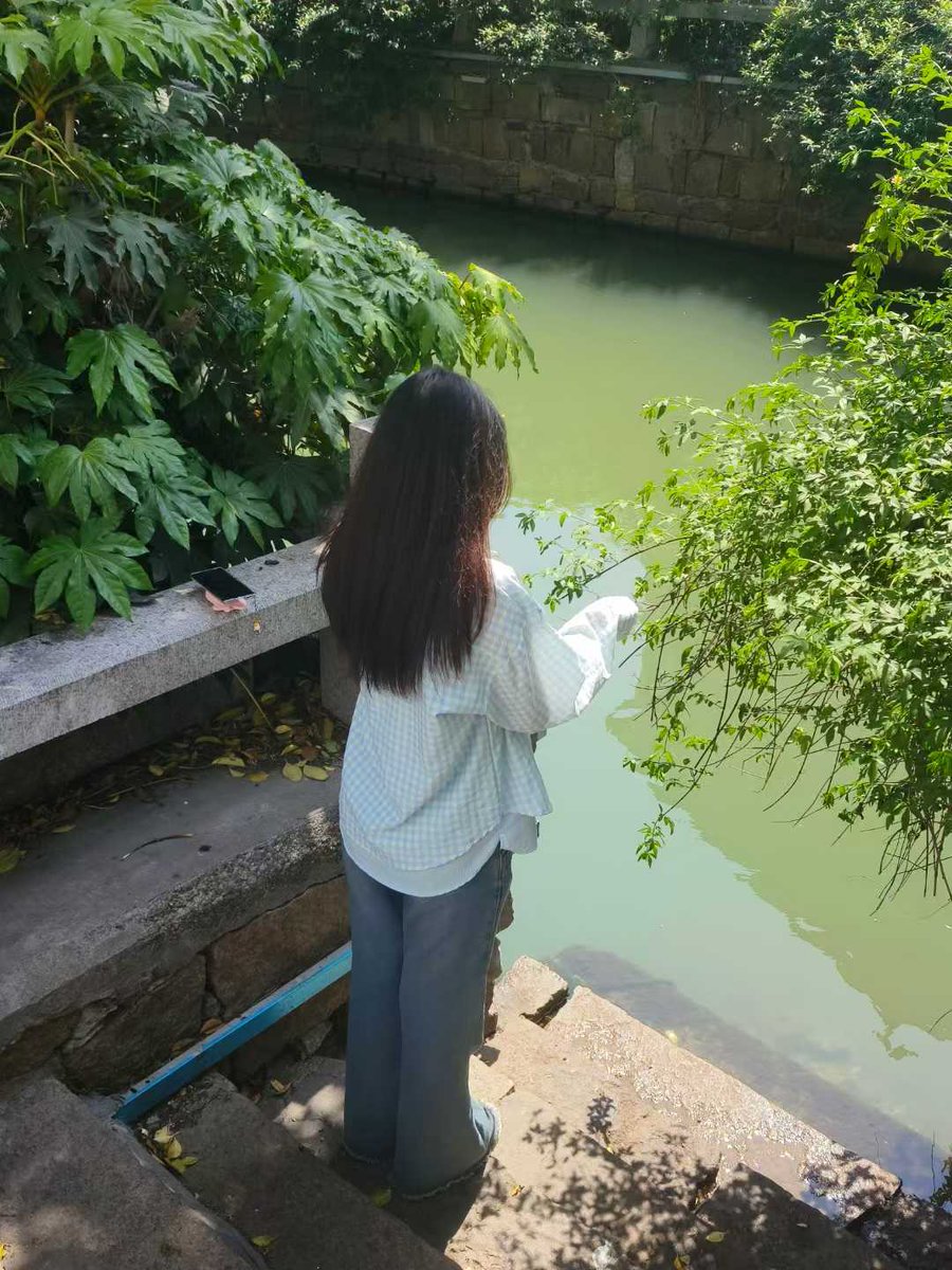 小半年生了两次病 淡圈了 现在康复了再努力尝试一下回圈吧 
有狗狗来玩的嘛
营业项目
鉴屌，鉴女友，各种剧情，寸止，调教
鉴屌25米  鉴女友25米 ，羞辱调教35米剧情60米  
寸止挑战35米   永久认主150米
锁奴半个月52一个月88
变废阳痿套餐 半个月52
早泄训练套餐半个月52
任意两套餐打包优惠一起88米